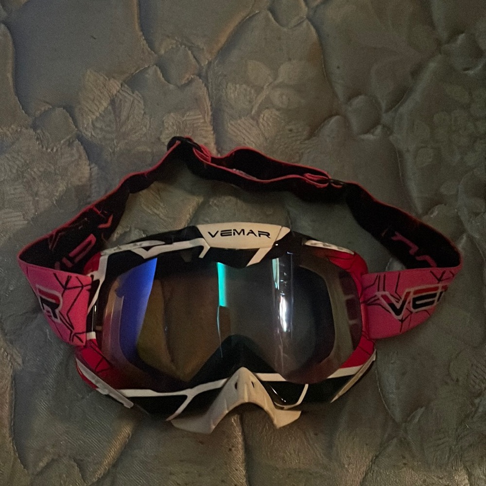 Googles dirtbikes pink and grey